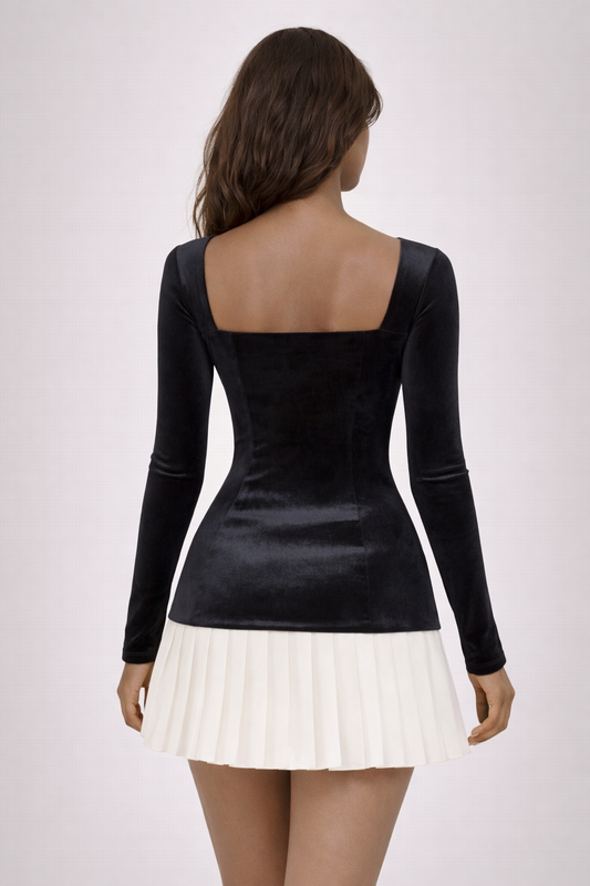 AVA MINI — Plissiertes Minikleid mit eckigem Ausschnitt