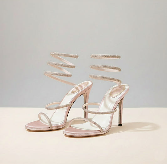 Stiletto-Sandalen mit Schlangenmuster und Wickelriemen