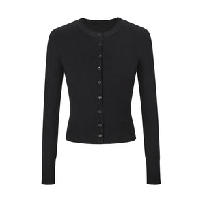 Lila Strickjacke