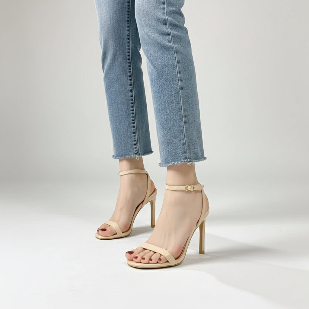 Noir Ankle Strap Heeled Sandals